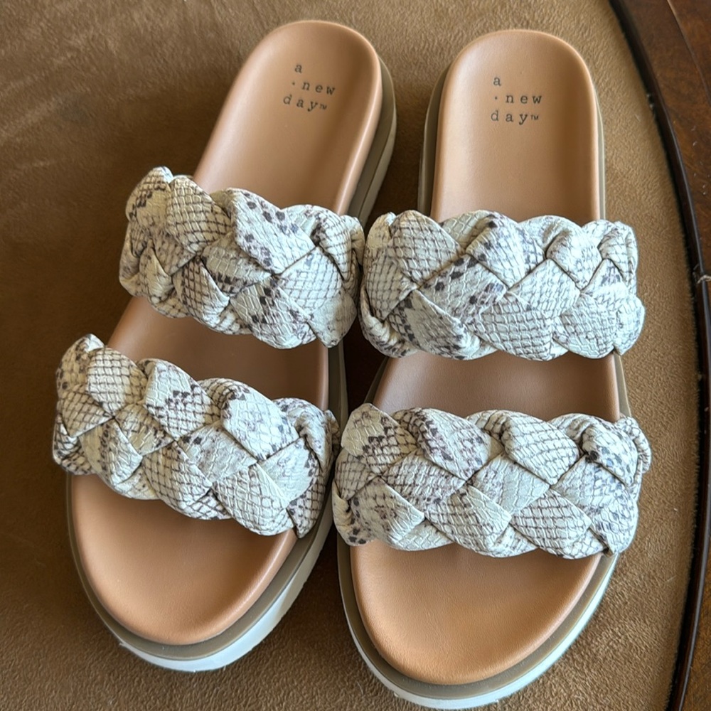 Women’s Target Sz 8